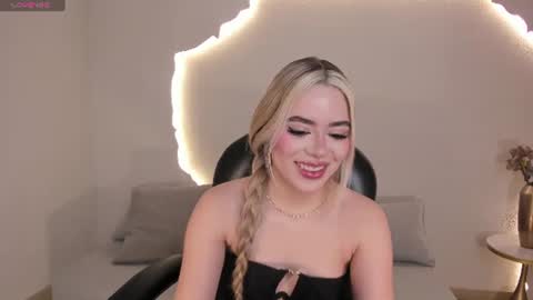 Snapshot of juanitaclay chatting on 07-19-26, 05:49 Juanita Clay online show from 07-19-26, 05:49
