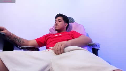 Snapshot of juanmechanic chatting on 11-08-25, 03:23 JUAN online show from 11-08-25, 03:23