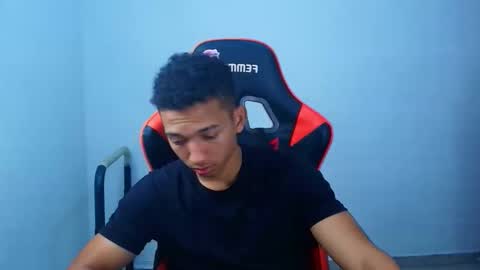 Snapshot of juansw66 chatting on 09-20-25, 03:18 juansw66 online show from 09-20-25, 03:18