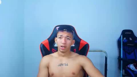 Snapshot of juansw66 chatting on 09-25-25, 03:21 juansw66 online show from 09-25-25, 03:21