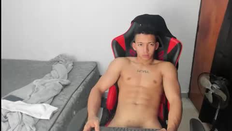 Snapshot of juansw66 chatting on 02-05-26, 05:12 juansw66 online show from 02-05-26, 05:12