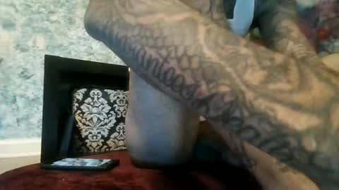 Snapshot of judahhh chatting on 01-01-25, 07:20 Born Sinner online show from 01-01-25, 07:20