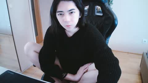 Snapshot of judame_aoi chatting on 01-11-25, 11:23 Aoi online show from 01-11-25, 11:23