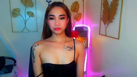 EloiseMoree online show from 11-28-25, 03:31