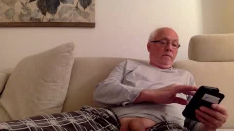 juergener342205 online show from 04-28-26, 02:21