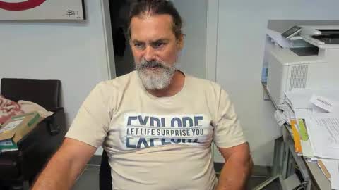 Snapshot of juergenkru chatting on 10-01-25, 01:28 Giovanni50pro online show from 10-01-25, 01:28