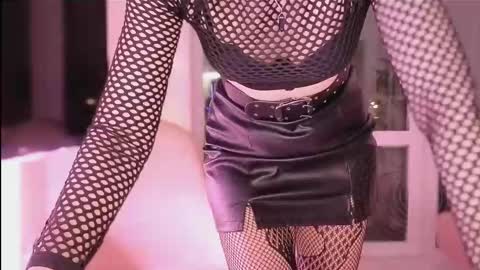 Snapshot of jugoddess chatting on 02-19-26, 05:31 Goddess Julia online show from 02-19-26, 05:31