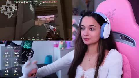 Angelina online show from 11-21-25, 11:42