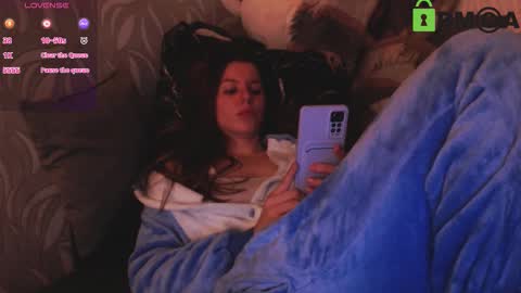 laura online show from 09-29-25, 05:51