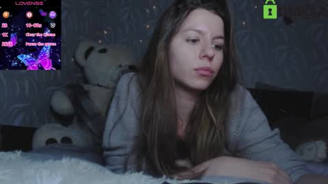 laura online show from 10-26-25, 12:44