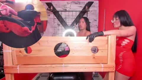Snapshot of juicy_pregnant_bdsm chatting on 06-27-26, 02:49 VALENTINA online show from 06-27-26, 02:49