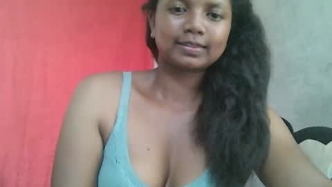 Snapshot of juicy_pretty chatting on 12-13-24, 08:41 stellah online show from 12-13-24, 08:41