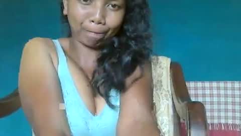 Snapshot of juicy_pretty chatting on 01-15-25, 07:26 stellah online show from 01-15-25, 07:26