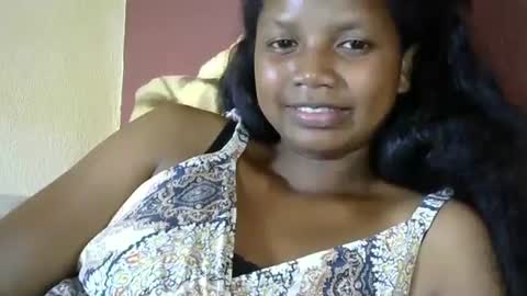 Snapshot of juicy_pretty chatting on 03-07-25, 10:13 stellah online show from 03-07-25, 10:13