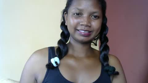 Snapshot of juicy_pretty chatting on 03-12-25, 06:40 stellah online show from 03-12-25, 06:40