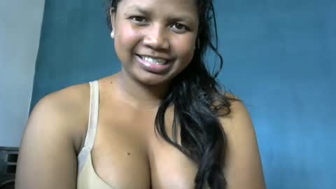 Snapshot of juicy_pretty chatting on 09-14-25, 11:20 stellah online show from 09-14-25, 11:20