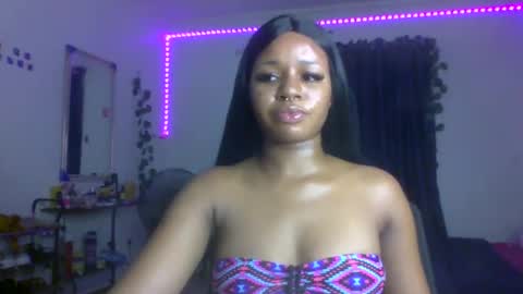 Emily online show from 10-23-25, 06:28
