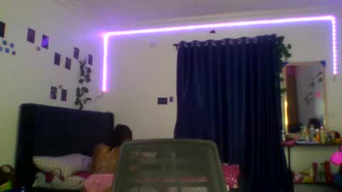 Emily online show from 02-05-26, 06:40