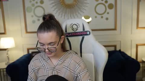 Elza online show from 03-21-26, 08:19