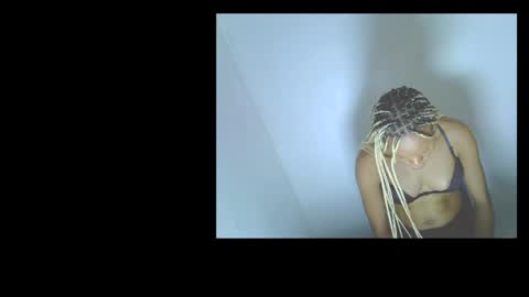 Snapshot of juicy_slut0 chatting on 05-18-26, 03:07 Champaign online show from 05-18-26, 03:07