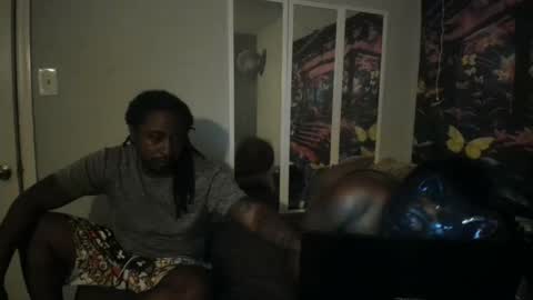 Snapshot of juicyanddaddy chatting on 06-01-26, 02:46 Ask online show from 06-01-26, 02:46