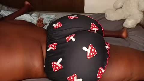 Sweetass online show from 10-29-25, 03:20