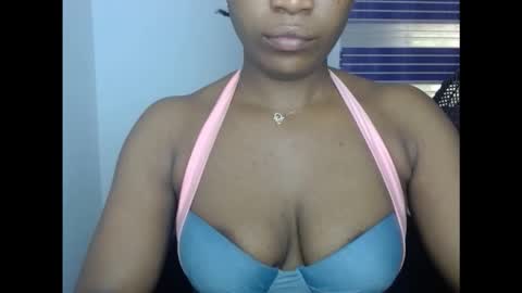 Snapshot of juicycuntx chatting on 10-18-25, 09:32 juicycuntx online show from 10-18-25, 09:32