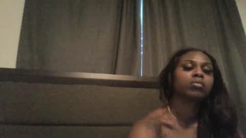 JuicyExotic online show from 11-18-25, 02:32