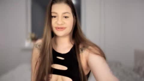 Elena online show from 12-14-25, 03:39