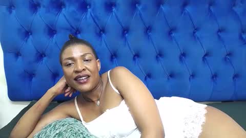 Snapshot of juicykayxxx chatting on 05-11-26, 05:24 Miss Kay online show from 05-11-26, 05:24