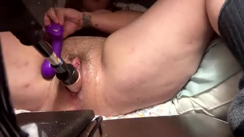 juicymamas online show from 12-25-24, 09:34