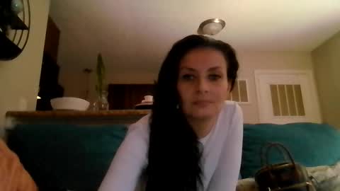 Darklover1987 online show from 12-18-25, 09:21