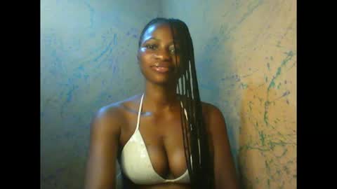 juicypiexx online show from 10-02-25, 10:28