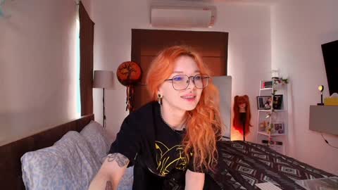 Hiya Im your sweet Lia online show from 10-15-25, 01:06
