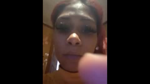 Snapshot of juicyslutx chatting on 12-14-25, 05:40 juicyslutx online show from 12-14-25, 05:40