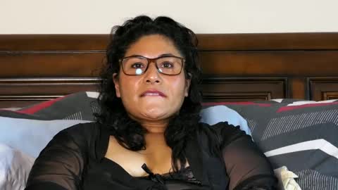 Snapshot of juicyteacher chatting on 10-08-25, 12:52 Juicy Teacher online show from 10-08-25, 12:52