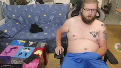 Julcs online show from 10-25-25, 05:08