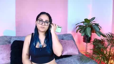 Jules and Gia online show from 11-15-25, 06:59