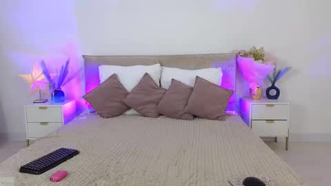 Snapshot of jules_night chatting on 11-05-25, 09:26 Jules Night online show from 11-05-25, 09:26