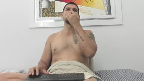 Snapshot of juleslatin122 chatting on 12-01-24, 05:02 Jules online show from 12-01-24, 05:02