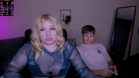 juli kisss online show from 09-11-25, 07:25