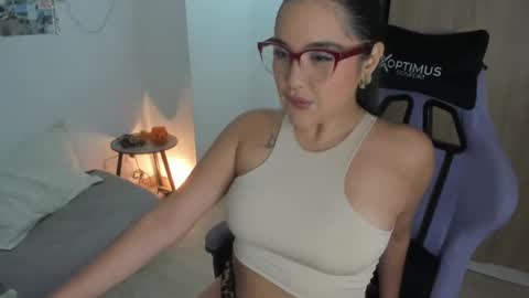 juli_santos_22 online show from 11-02-25, 05:26