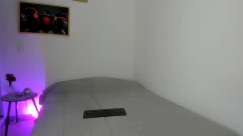 Snapshot of juli_santos_22 chatting on 07-31-26, 01:21 juli_santos_22 online show from 07-31-26, 01:21