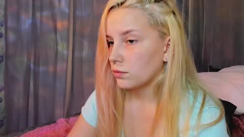 julia__bunny online show from 12-14-24, 01:28