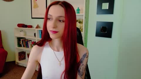 JuliaJae online show from 01-18-26, 05:33