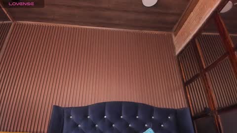 Julia online show from 02-07-25, 05:20