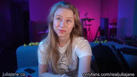 Julia Jane online show from 01-13-26, 02:39