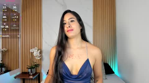 J U L IA   M A R T I N E Z online show from 04-24-26, 11:34