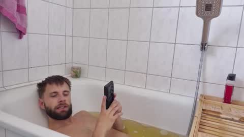 Snapshot of julia_official chatting on 10-05-25, 10:13 julia_official online show from 10-05-25, 10:13