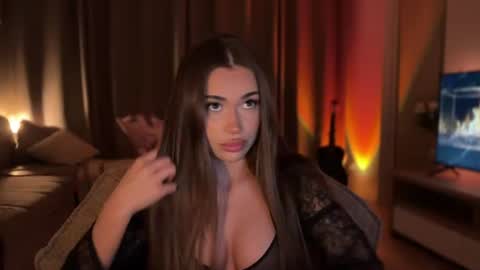 Julia R Le online show from 07-17-26, 08:46